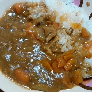 安ウマ　豚こまカレーライス